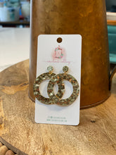 Load image into Gallery viewer, Hammered Gold Hoops