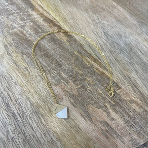 Mother of Pearl Pendant Necklace